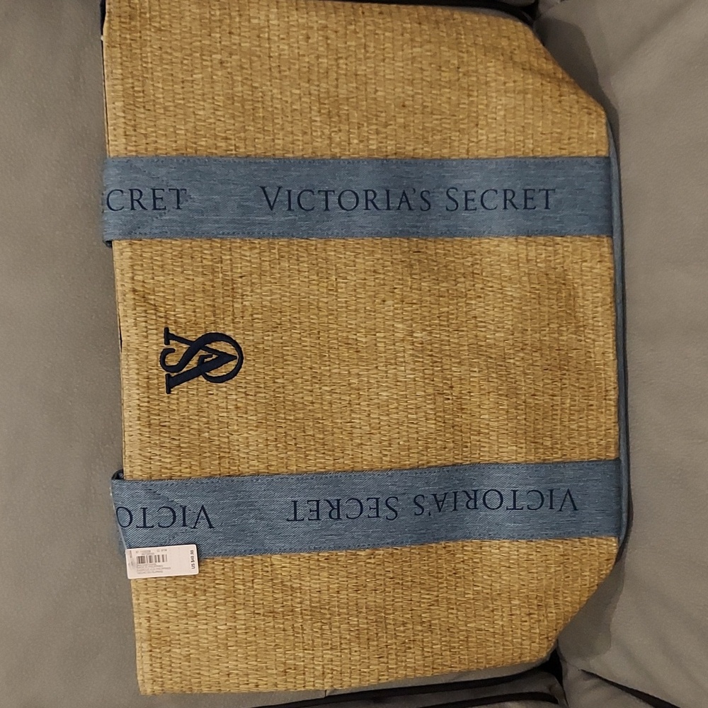 VICTORIA'S SECRET TOTE - Picture 2 of 6